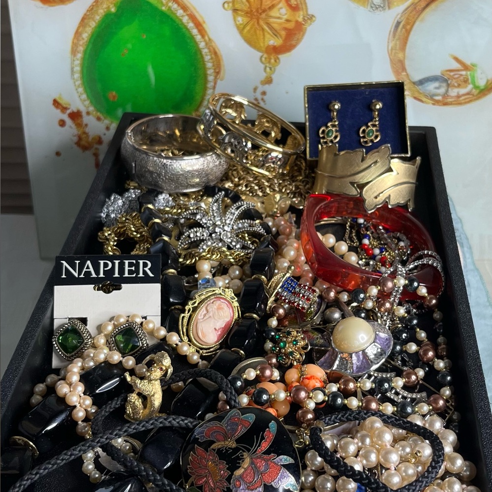 Host Giveaway!!  Click to enter!!